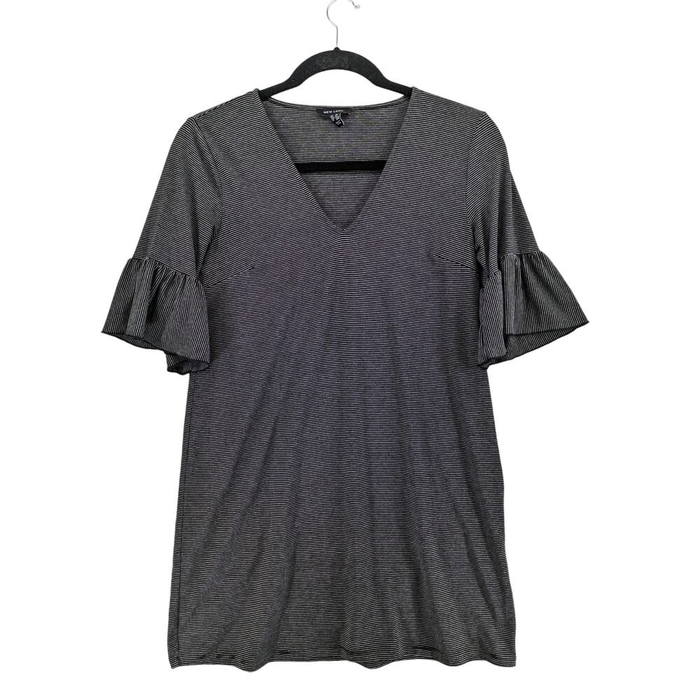 New Look Shift Dress 8 Black White Striped Bell Elbow Sleeve VNeck Mini Summer‎